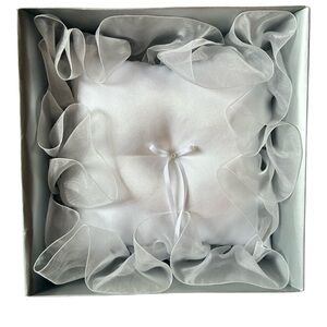 NIB Elegant White Organza & Satin Ring Bearer Pillow